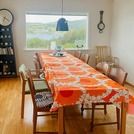 Сasa de vacaciones 1950s House With Sauna And Sea In