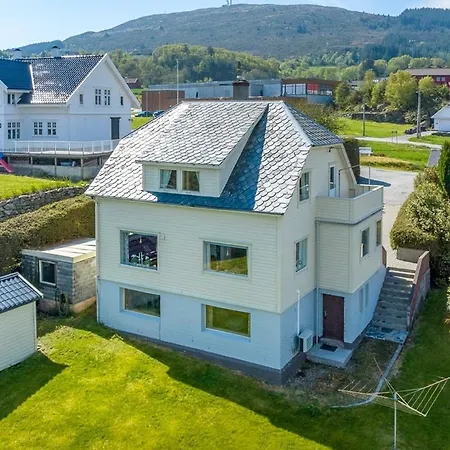1950s House With Sauna And Sea In Vakantiehuis *