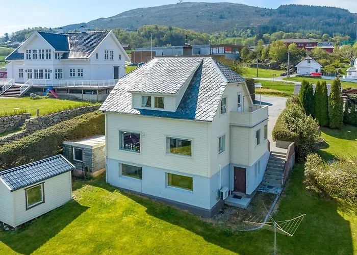 1950s House With Sauna And Sea In Feriehus *