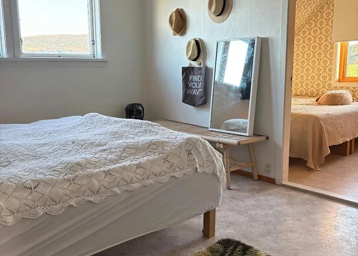 Tatil Evi 1950s House With Sauna And Sea In Foresvik