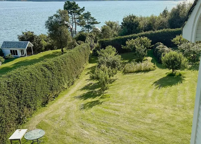 1950s House With Sauna And Sea In Foresvik